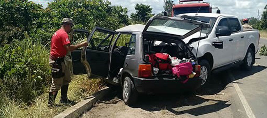 Três pessoas morrem em colisão frontal na BR-101