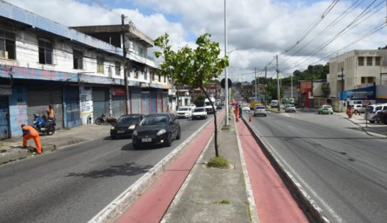 Ciclista que morreu na Av. Suburbana foi arremessado por ônibus; vídeo