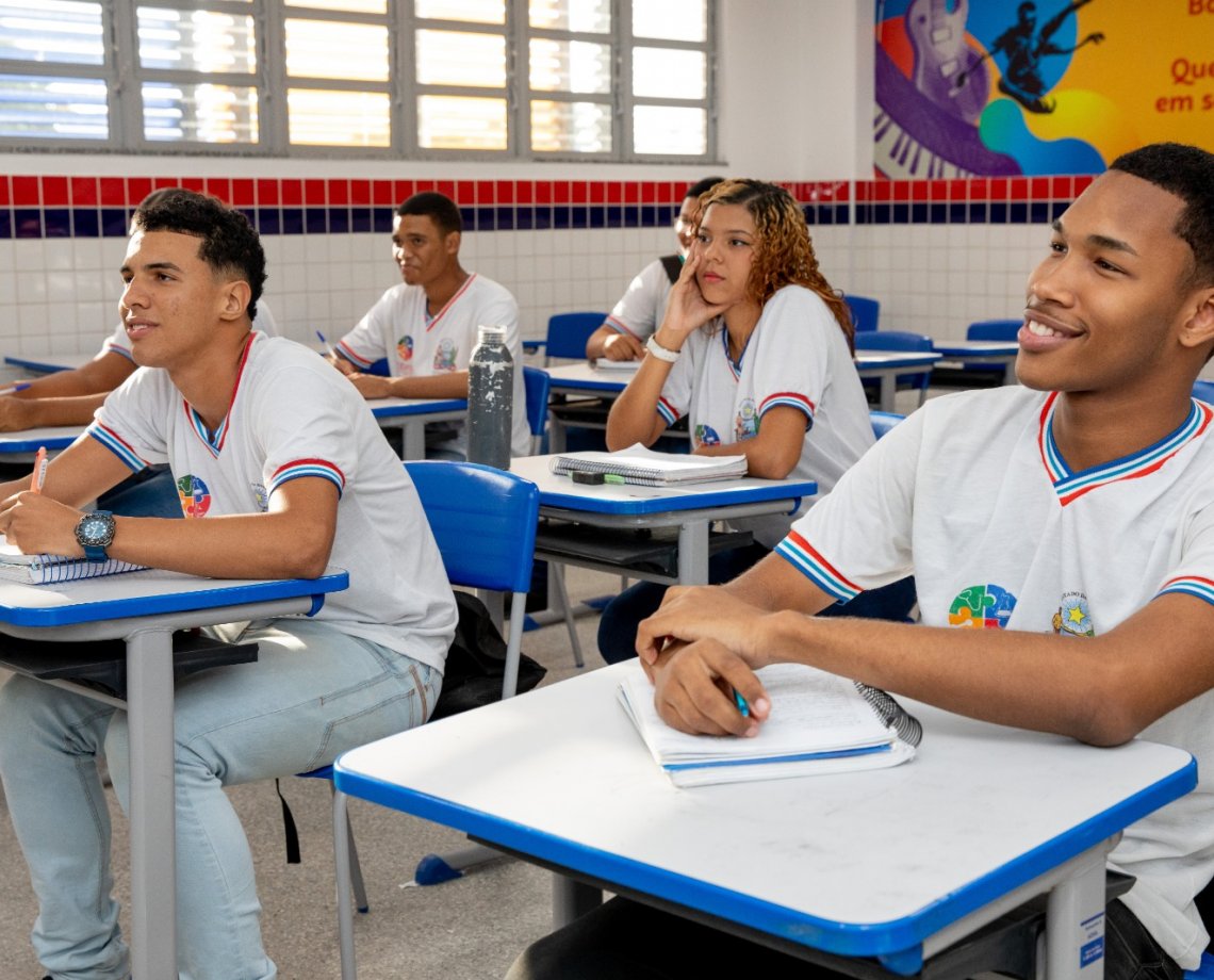 Renovação de matrícula para estudantes da rede estadual começa na próxima segunda