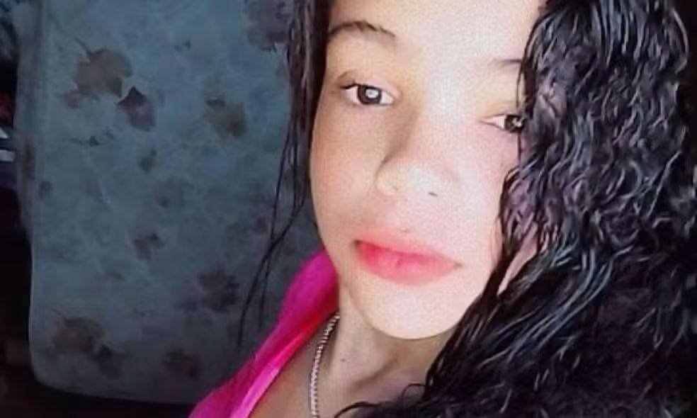 Adolescente é morta a tiros em Itanhém; suspeita é ex do namorado da vítima