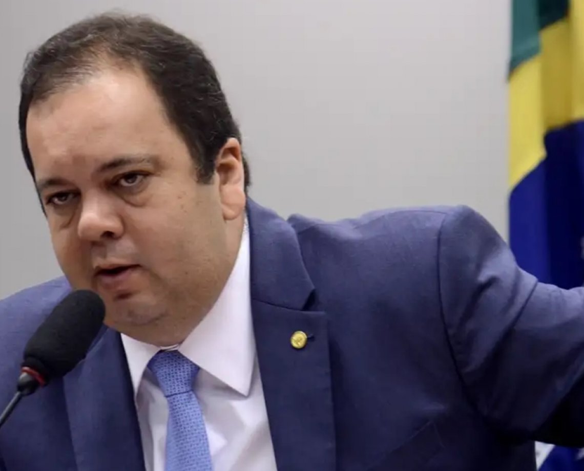 Após fala de Bruno Reis, líder do União Brasil diz que partido apoiará fim da escala 6x1