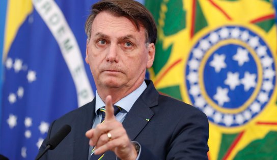 Bolsonaro diz que autor de atentado em Brasília teria 'perturbações na saúde mental' e lamenta ocorrido: 'Fato isolado'