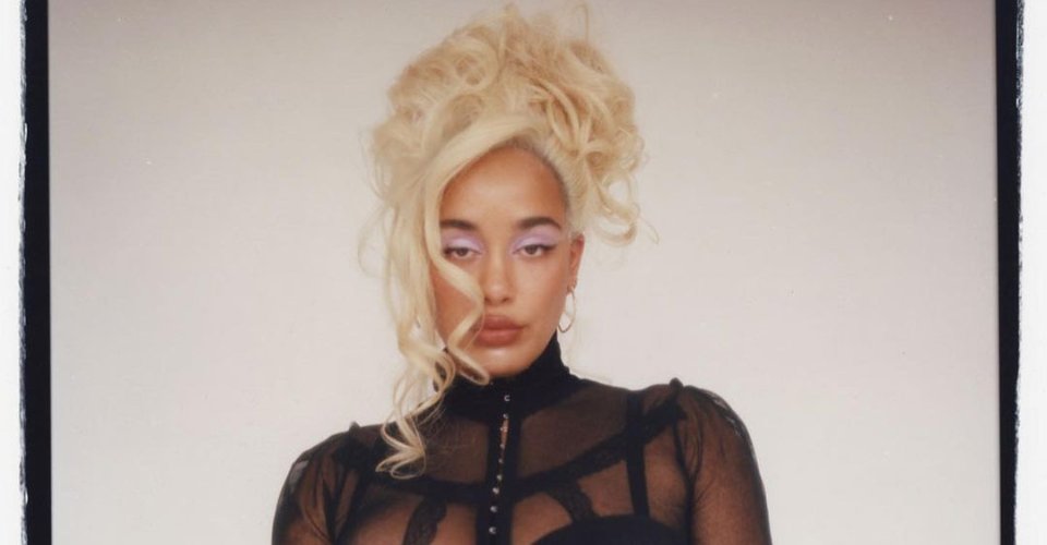 Jorja Smith é a primeira atração confirmada no Afropunk Brasil 2025