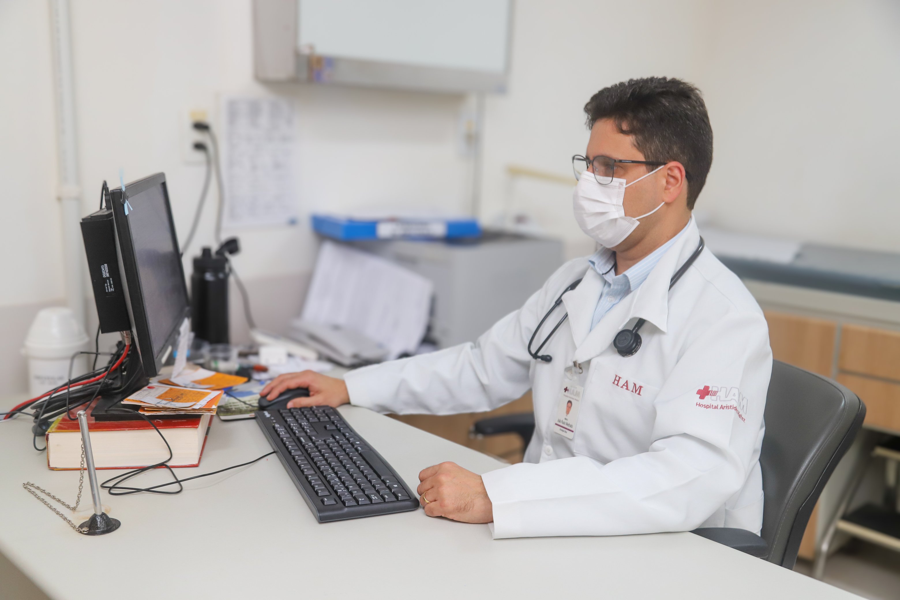 Hospital Aristides Maltez promove mutirão do Novembro Azul