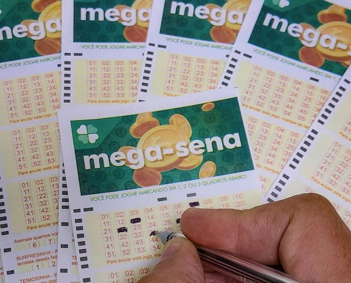 Mega-Sena acumula e chega a R$ 14,5 milhões; veja os números sorteados