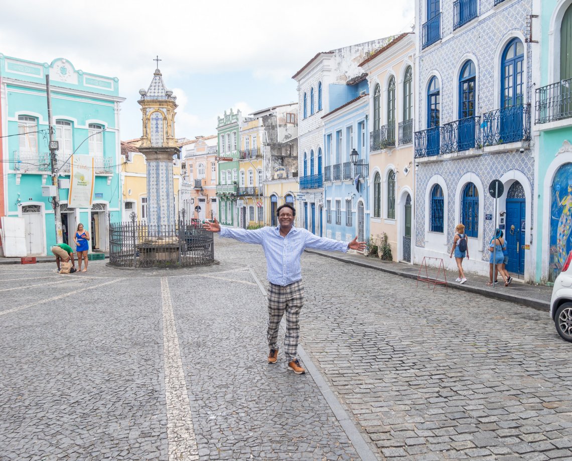 Cantor e compositor Gil Félix se apresenta na Terça da Bênção ao lado de Gerônimo