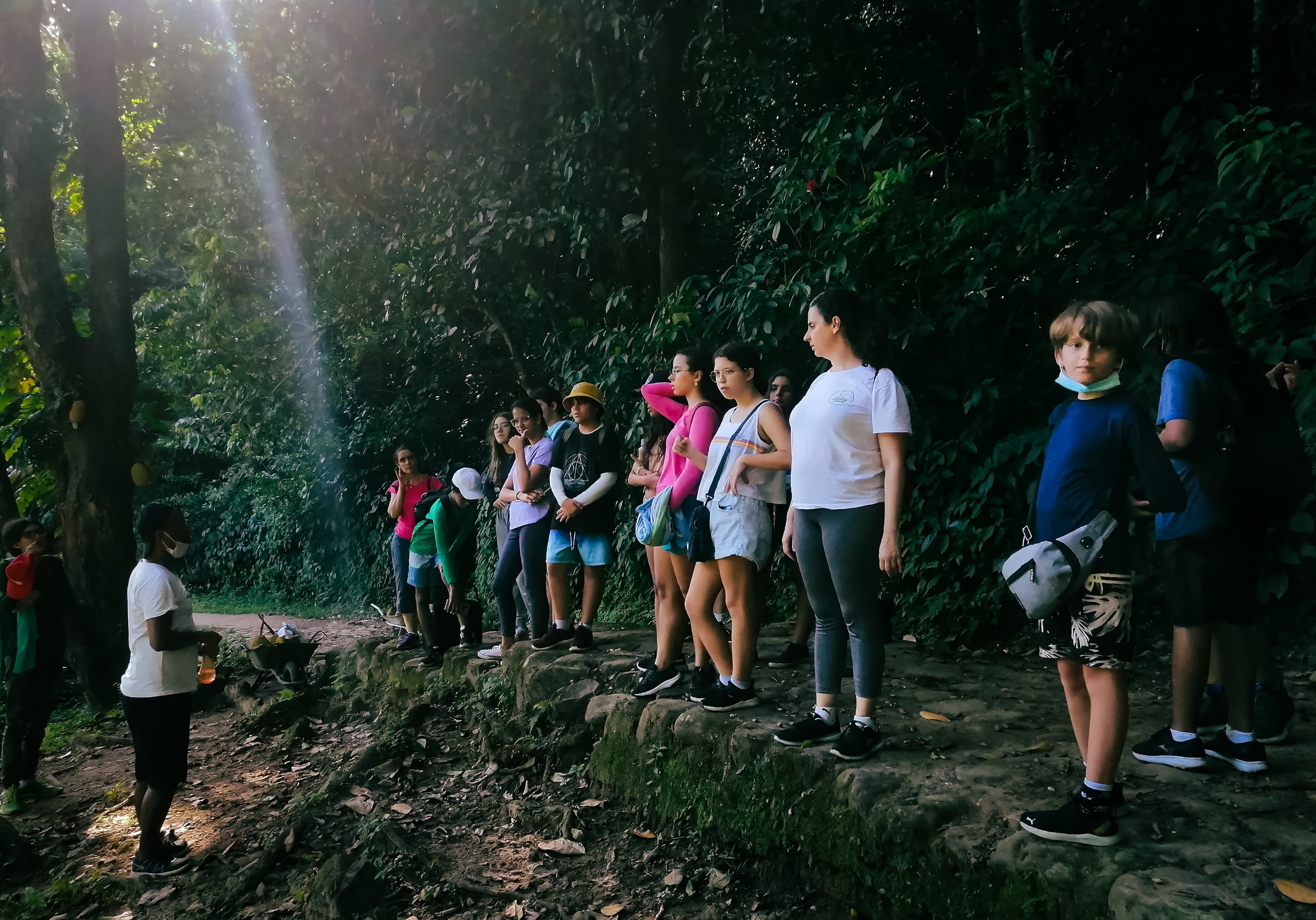 Projeto de férias promove encontros com crianças e adolescentes em Salvador 