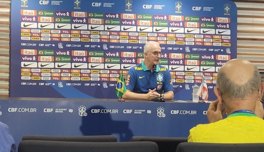 Dorival Jr. lamenta empate, mas enxerga melhoras no jogo coletivo do Brasil