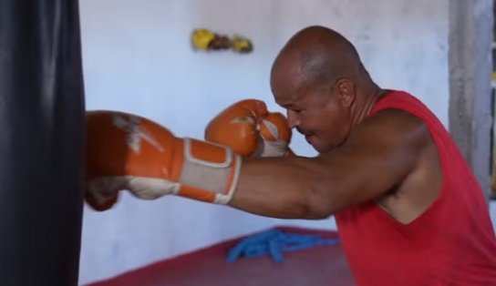 Baiano ouro do Boxe no Pan 2007 vive de bicos e falta de reconhecimento