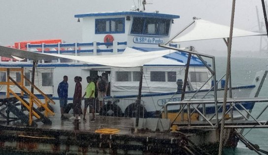 Travessia das lanchinhas é suspensa devido a mau tempo; Marinha emite alerta