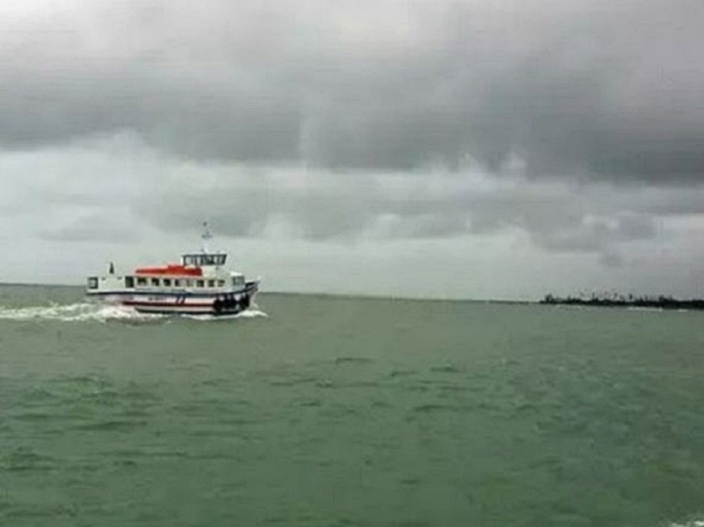 Lanchinhas que fazem travessia Salvador-Mar Grande seguem com serviços suspensos