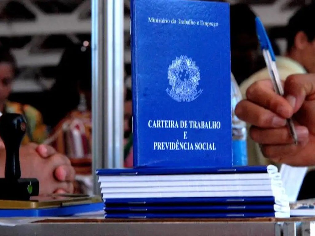 TST decide que reforma trabalhista vale para contratos anteriores à lei  