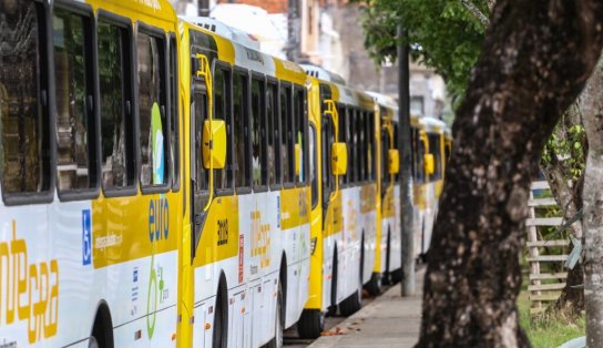 Ex-trabalhadores da CSN protestam por direitos trabalhistas não pagos