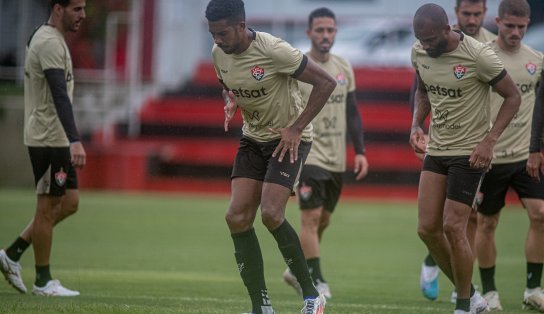 Vitória intensifica treinos para enfrentar o Fortaleza pelo Brasileirão