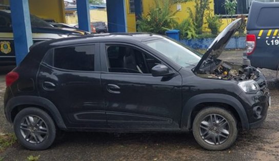 Carro furtado em São Paulo é localizado em Simões Filho