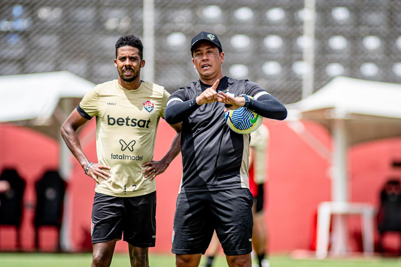 Vitória realiza penúltimo treino para o jogo contra o Fortaleza