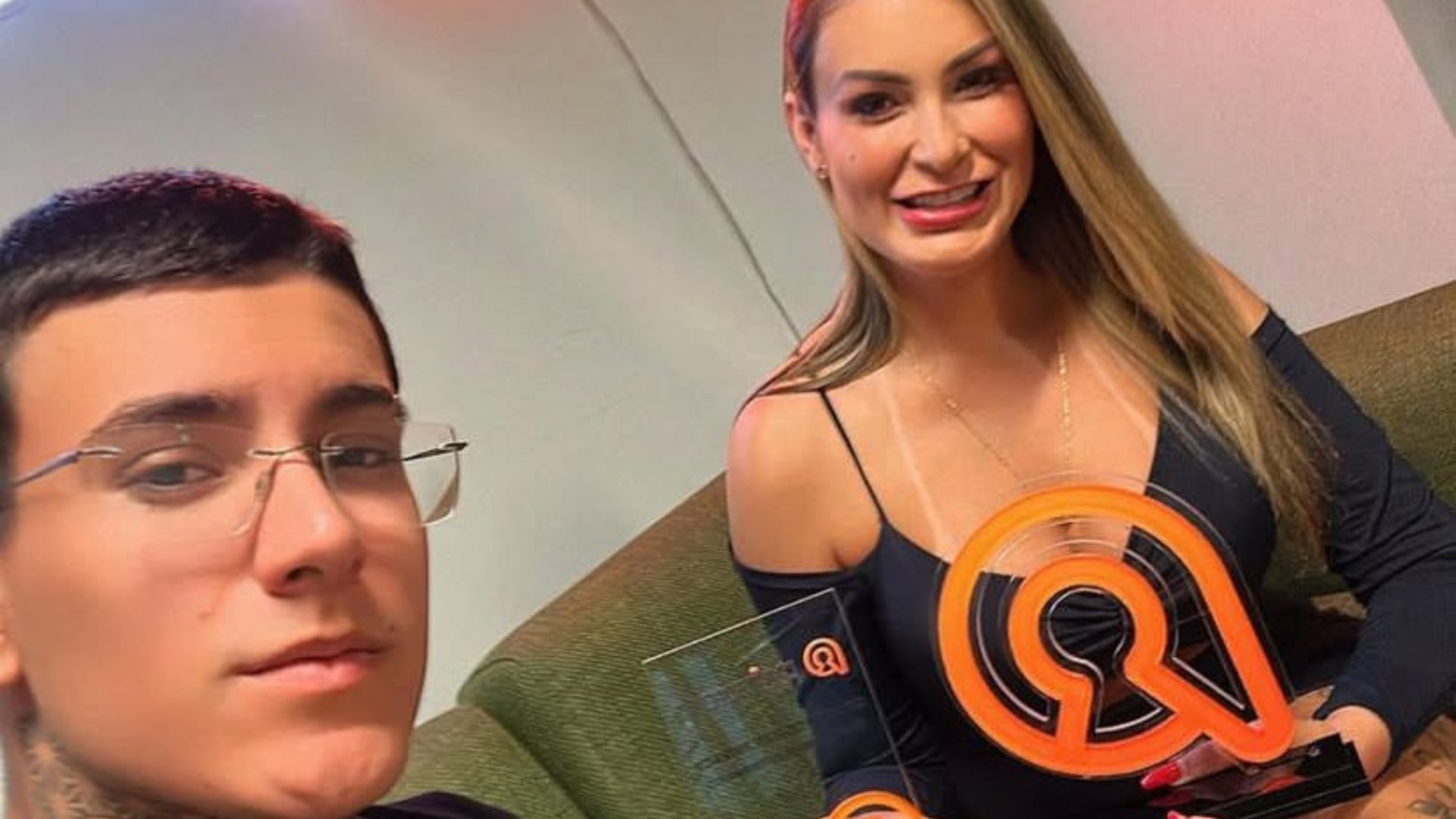 Filho de Andressa Urach estreia em plataforma de conteúdo adulto