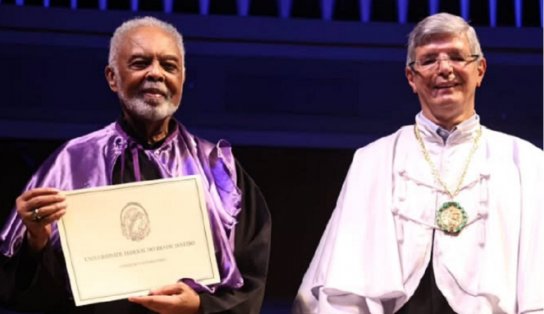 Aquele Abraço! Gilberto Gil recebe título de doutor honoris causa da UFRJ