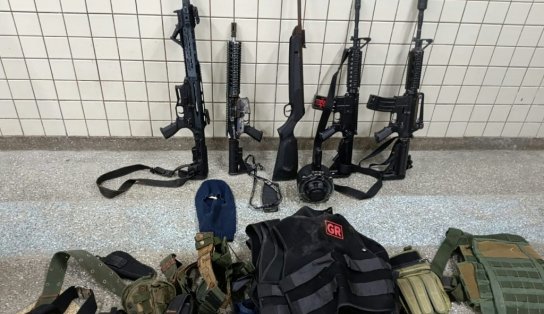 Polícia apreende armas de fogo, réplicas e munições em Lauro de Freitas