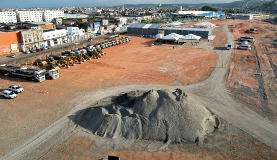 Jerônimo vistoria obras do VLT no trecho do Subúrbio, orçadas em R$ 4,6 bilhões