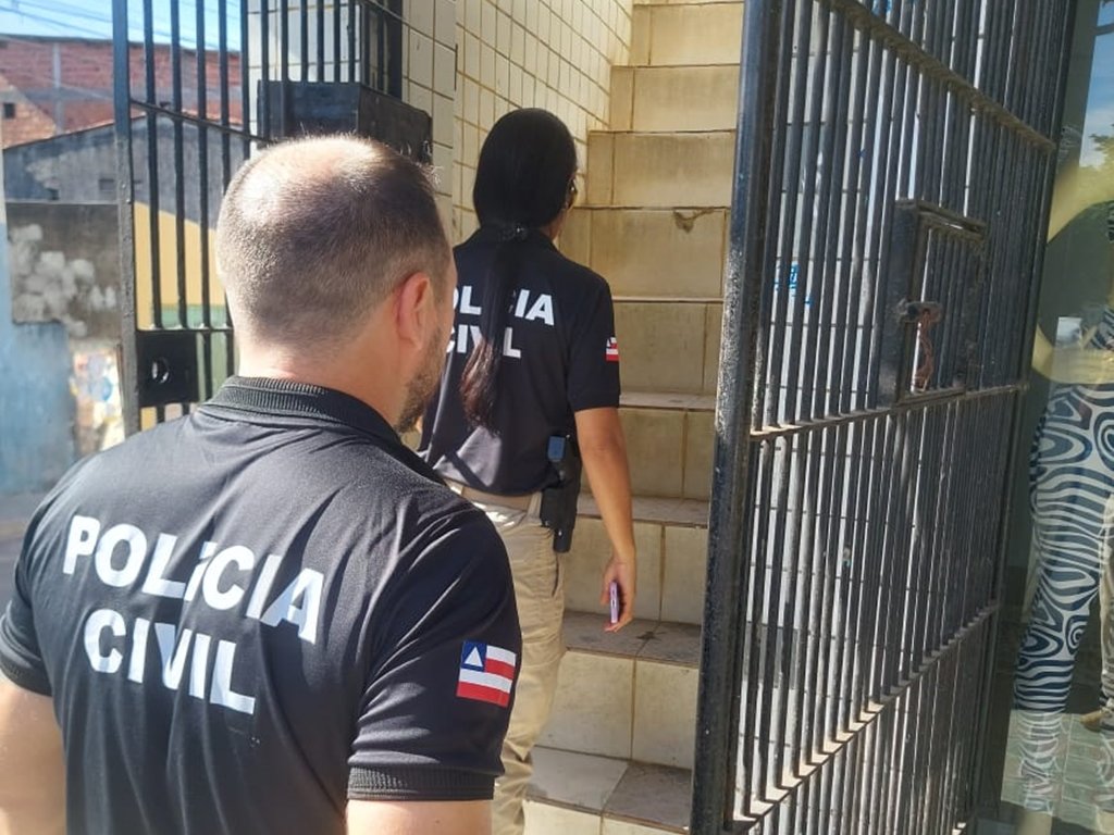 Diretor de escola acusado de estuprar adolescente é preso em Camaçari 