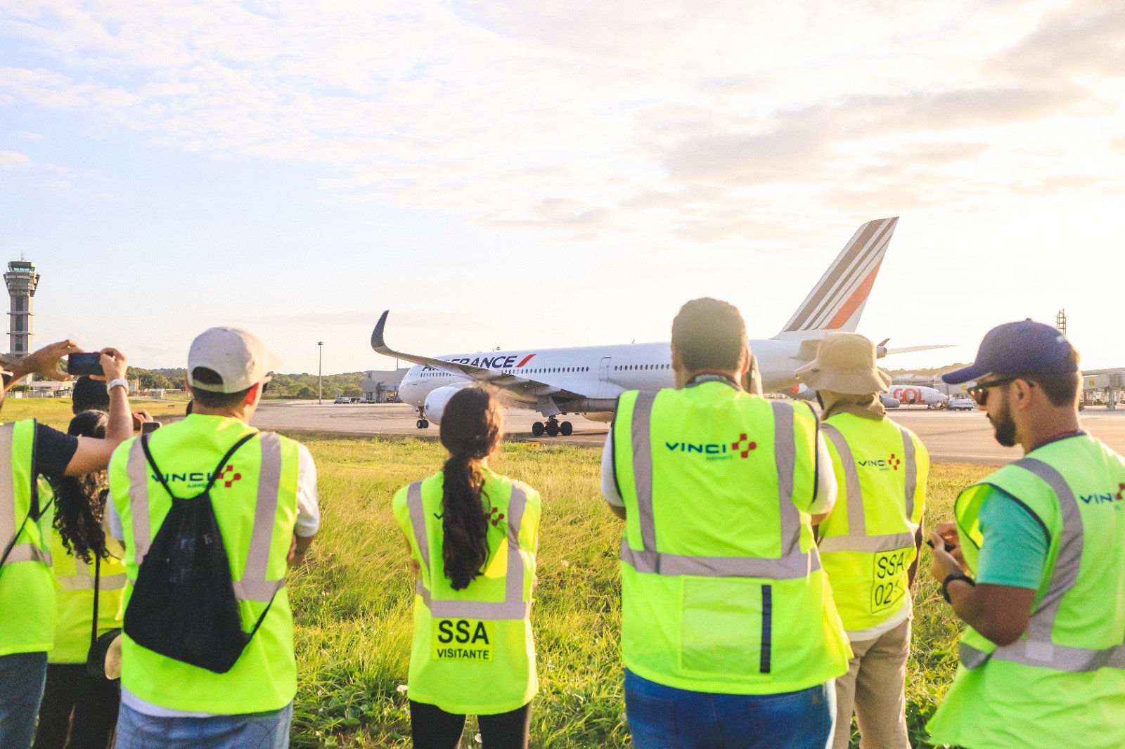 Spotters: saiba quem são e o que fazem os apaixonados por aviões