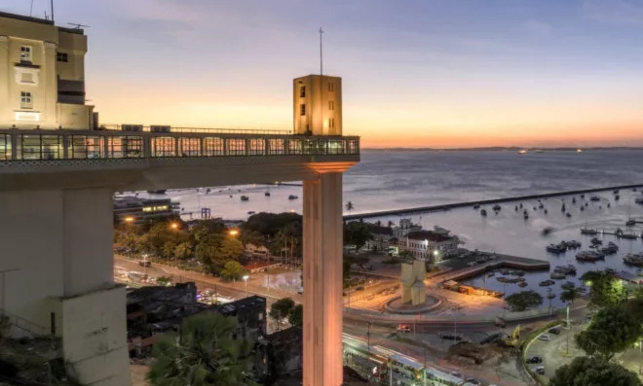 Reabertura do Elevador Lacerda é adiada para o início de 2025 