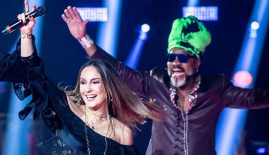 Brown defende Claudia Leitte após mudança em letra de música: 'Não é racista' 