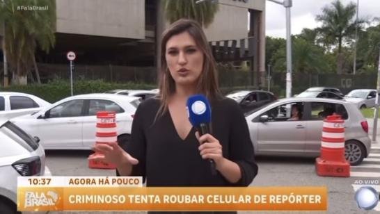 Repórter corre atrás de ladrão que tentou furtar celular; veja vídeo