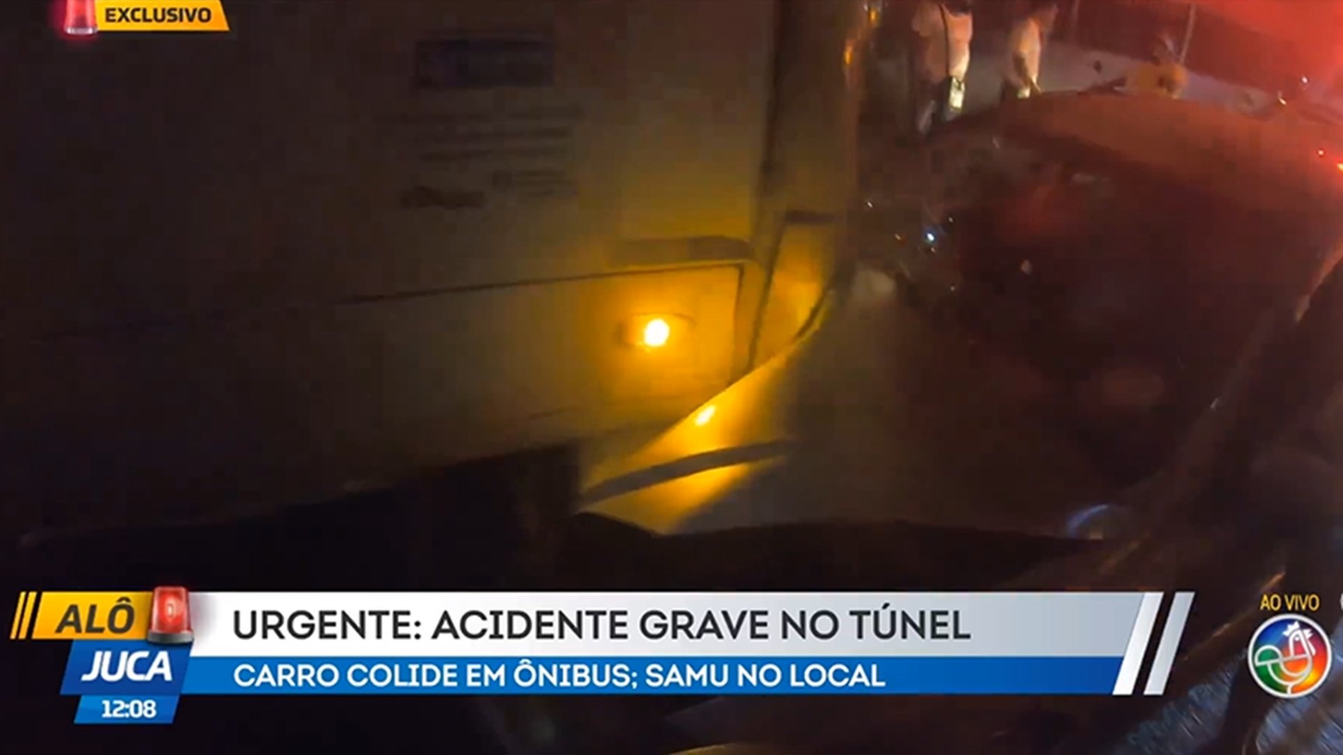 Acidente em túnel que liga o Lobato a Pirajá deixa mulher ferida; veja vídeo