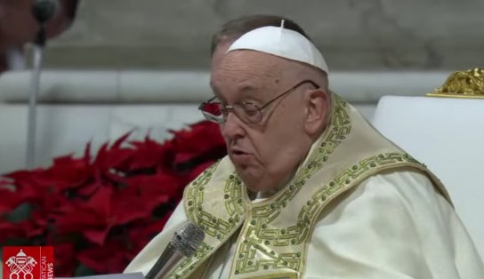 Missa do Galo: Papa Francisco critica violência contra crianças e inaugura Jubileu 2025