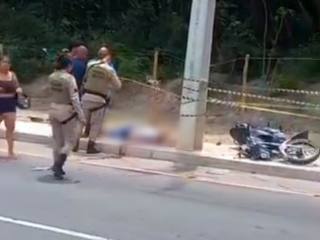 Motociclista morre após bater contra poste nas proximidades do Barradão