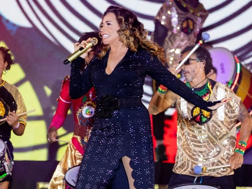 Daniela Mercury anuncia convidados para 'Pôr do Som' na Barra