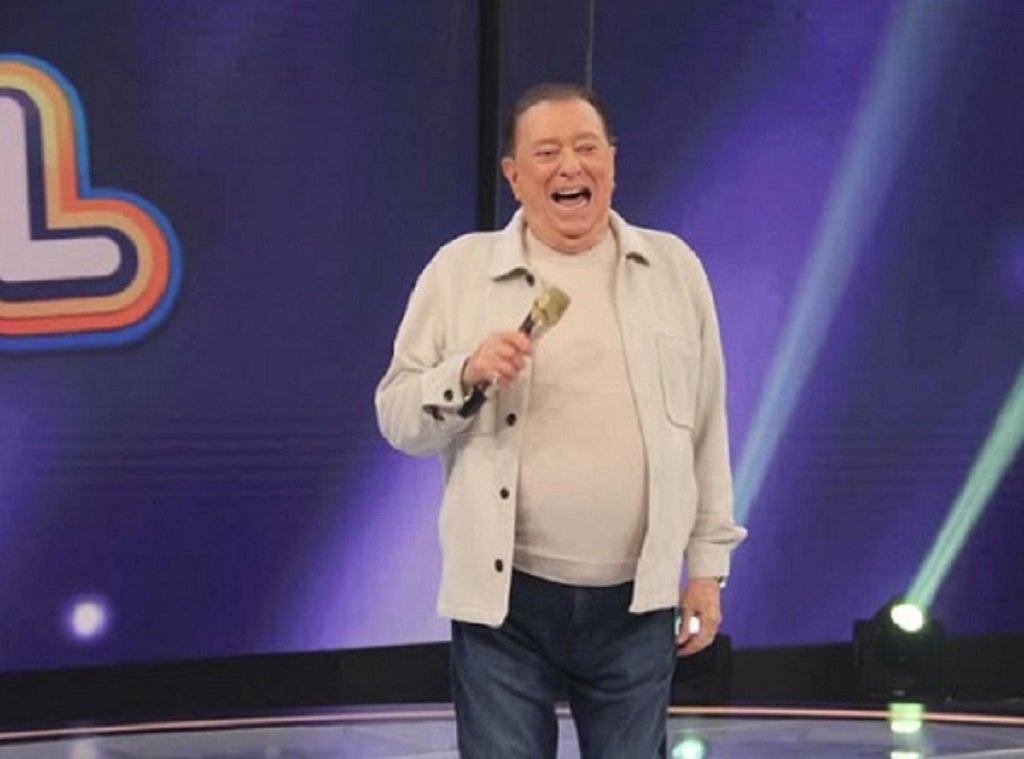 Raul Gil se despede do SBT após 14 anos de sucesso nas tardes de sábado