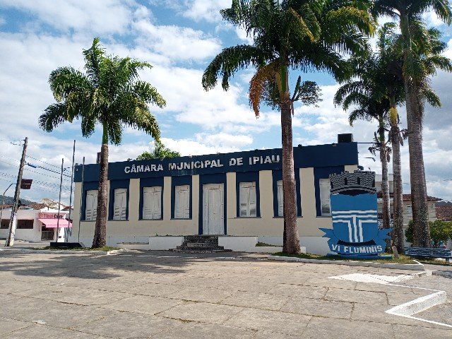 Justiça suspende eleição para a presidência da Câmara de Ipiaú após denúncias de irregularidades