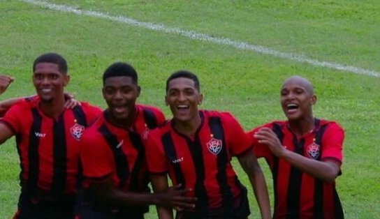 Vitória vence São José com dois gols no fim e lidera Grupo 8 da Copinha 2025