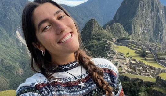 Filha do surfista baiano Danilo Couto morre em acidente no Havaí aos 19 anos