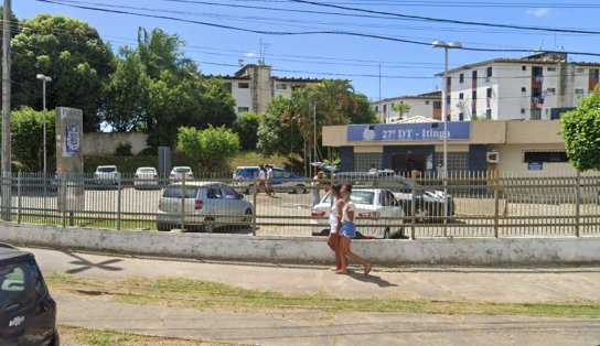 Jovem morre e mais dois ficam feridos em ataque a tiros em Lauro de Freitas 