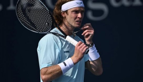 Conheça Andrey Rublev, primeiro adversário de João Fonseca na chave principal do Australian Open