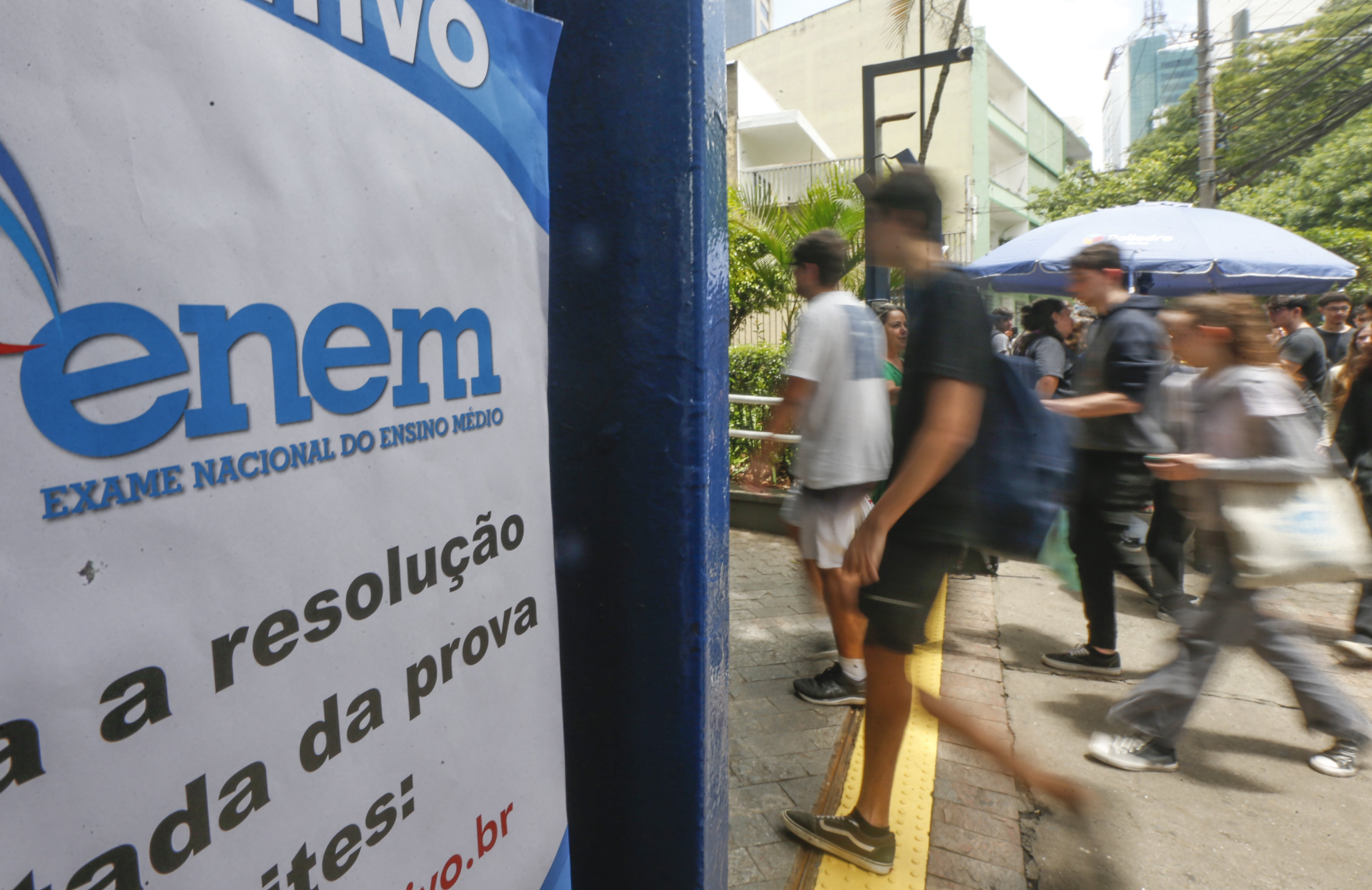 MEC divulga datas de Fies e ProUni para 1º semestre de 2025; confira