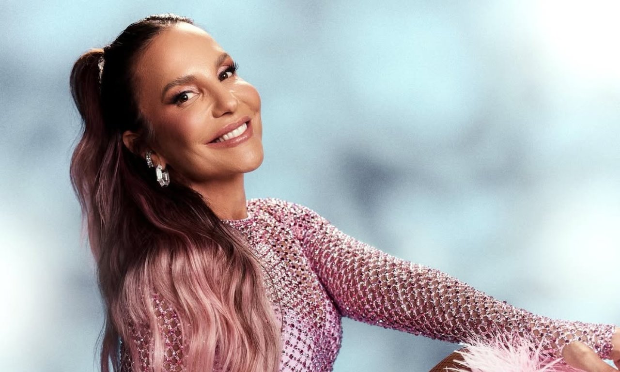 Ivete Sangalo abre edição especial de verão do Sem Censura na Bahia