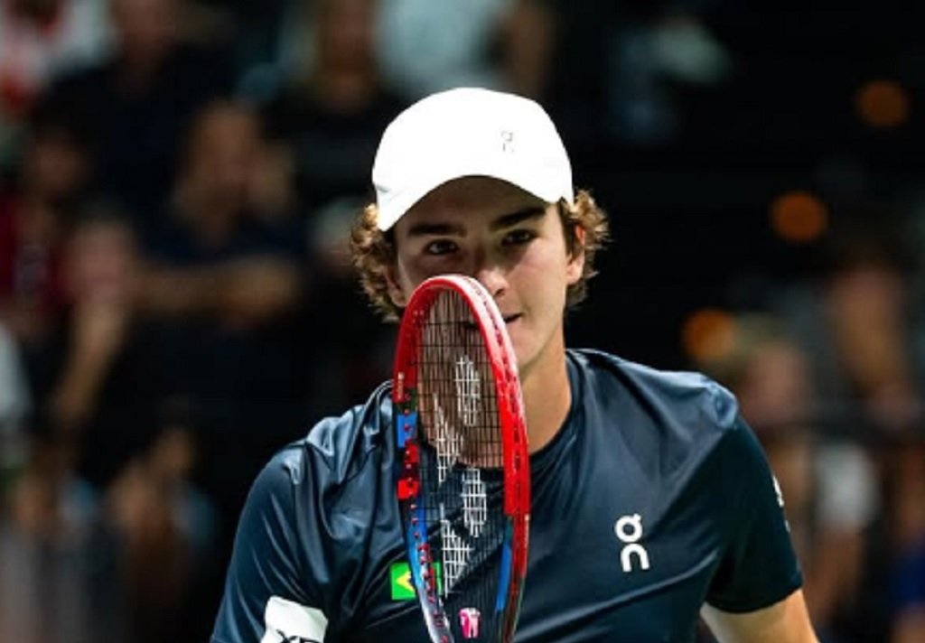 João Fonseca vence Rublev e avança para a segunda rodada do Australian Open