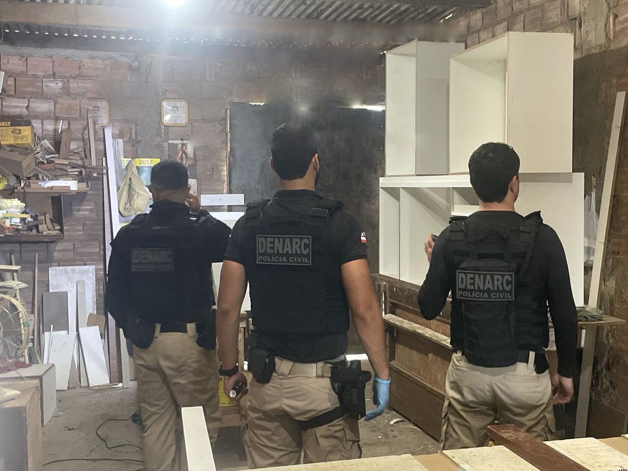 Polícia Civil desativa laboratório de drogas e cumpre 27 mandados durante Operação Proteger