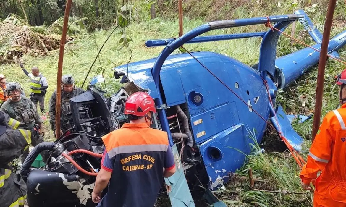 Menina que sobreviveu a acidente de helicóptero deve ter alta hoje