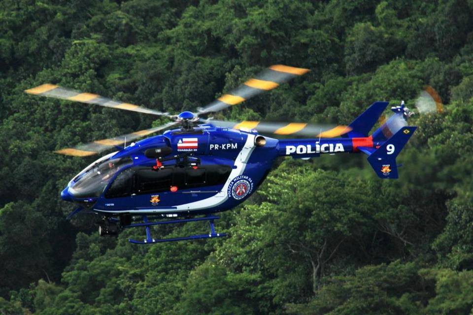 Policia realiza operação em localidades de Pernambués e Costa Azul