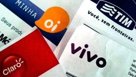 Procon autua Oi, Tim, Vivo e Claro por redução e interrupção do acesso à internet móvel