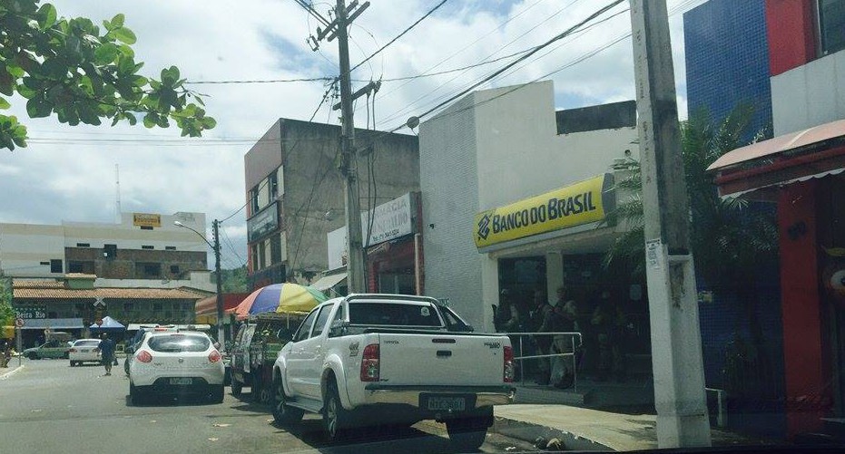 Gerente de banco e dois familiares são vítimas de sequestro em Catu