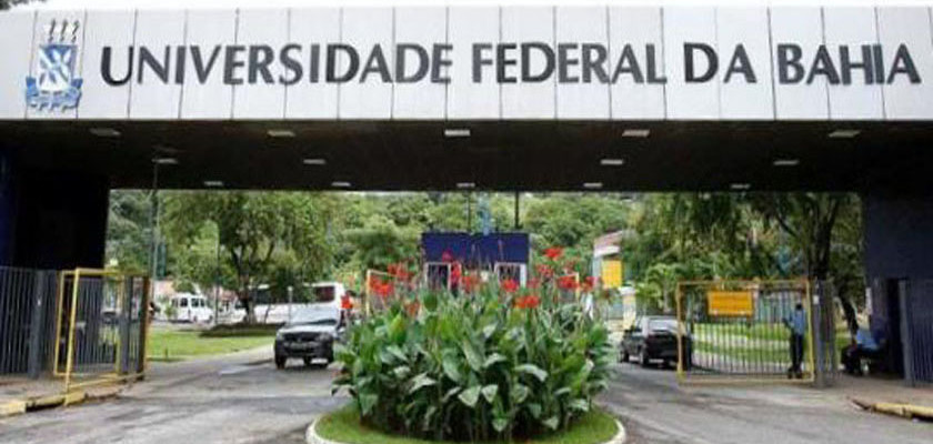 Professores da UFBA decidem manter greve após assembleia