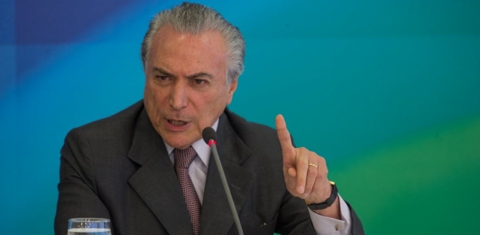 Ninguém resiste 3 anos e meio com esse índice de popularidade, diz o vice-presidente Temer