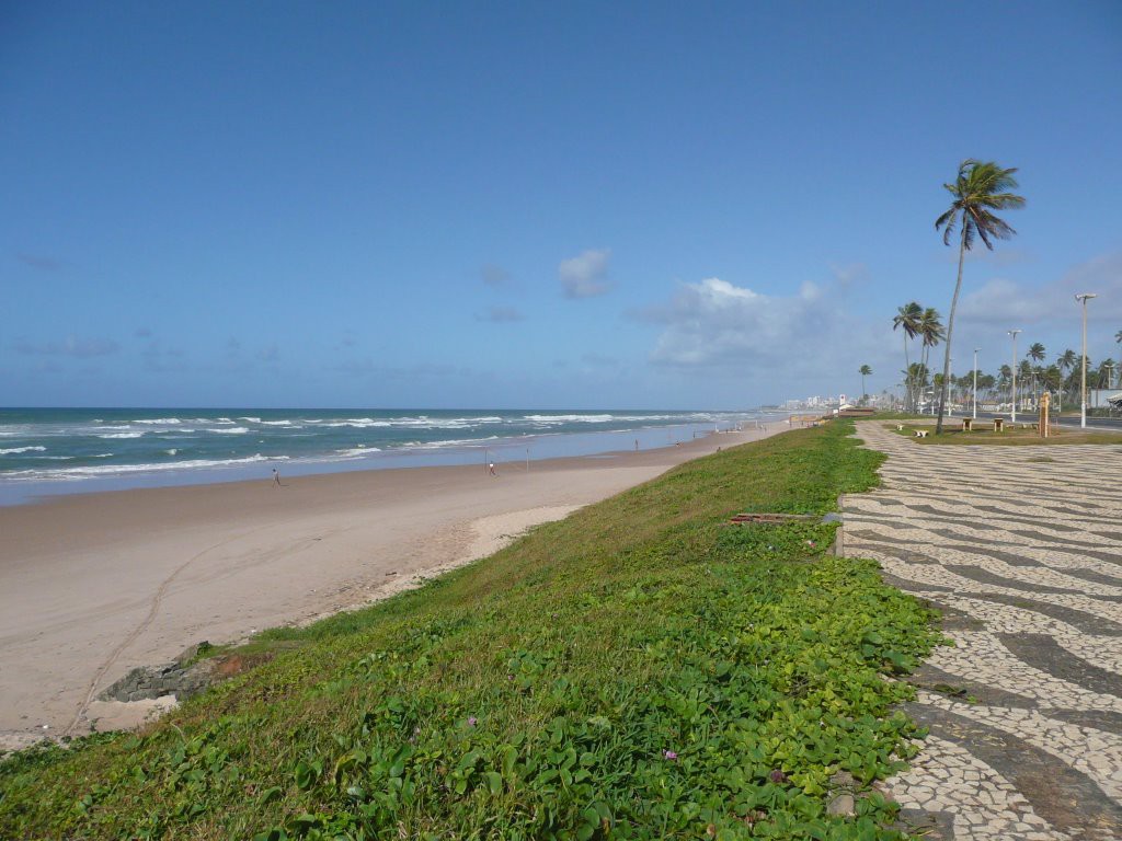 Sete praias estão impróprias para banho em Salvador e Lauro de Freitas